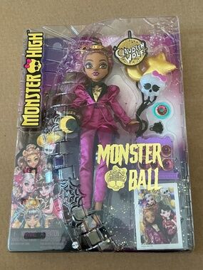 Clawdeen Wolf Monster High Monster Ball Action Figure 2022